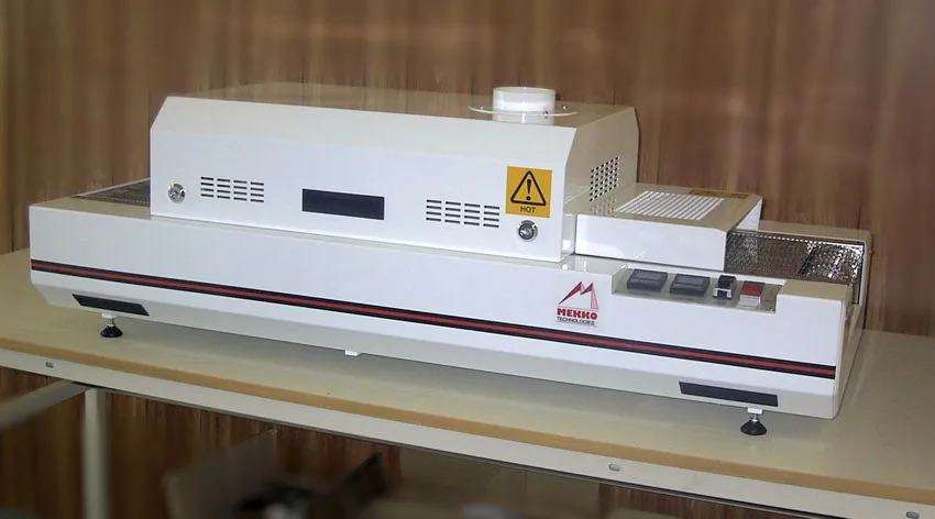 Mekko CR220 small-batch solder reflow oven with Omron controllers